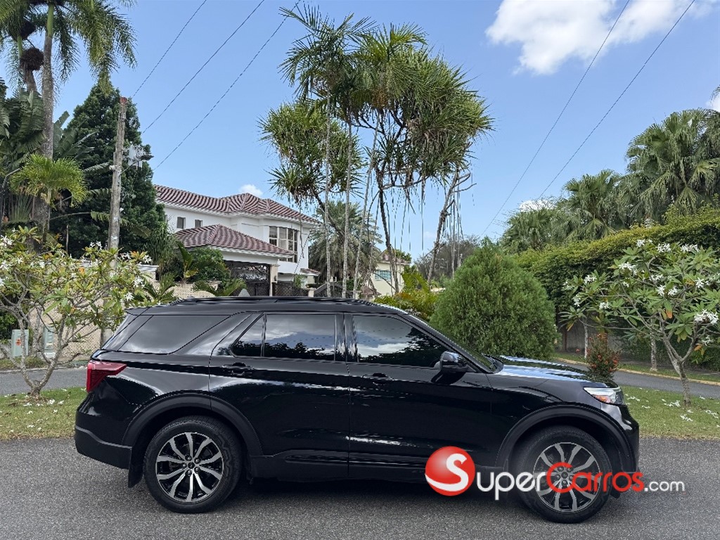2020 Ford Explorer ST — foto 3 / 11