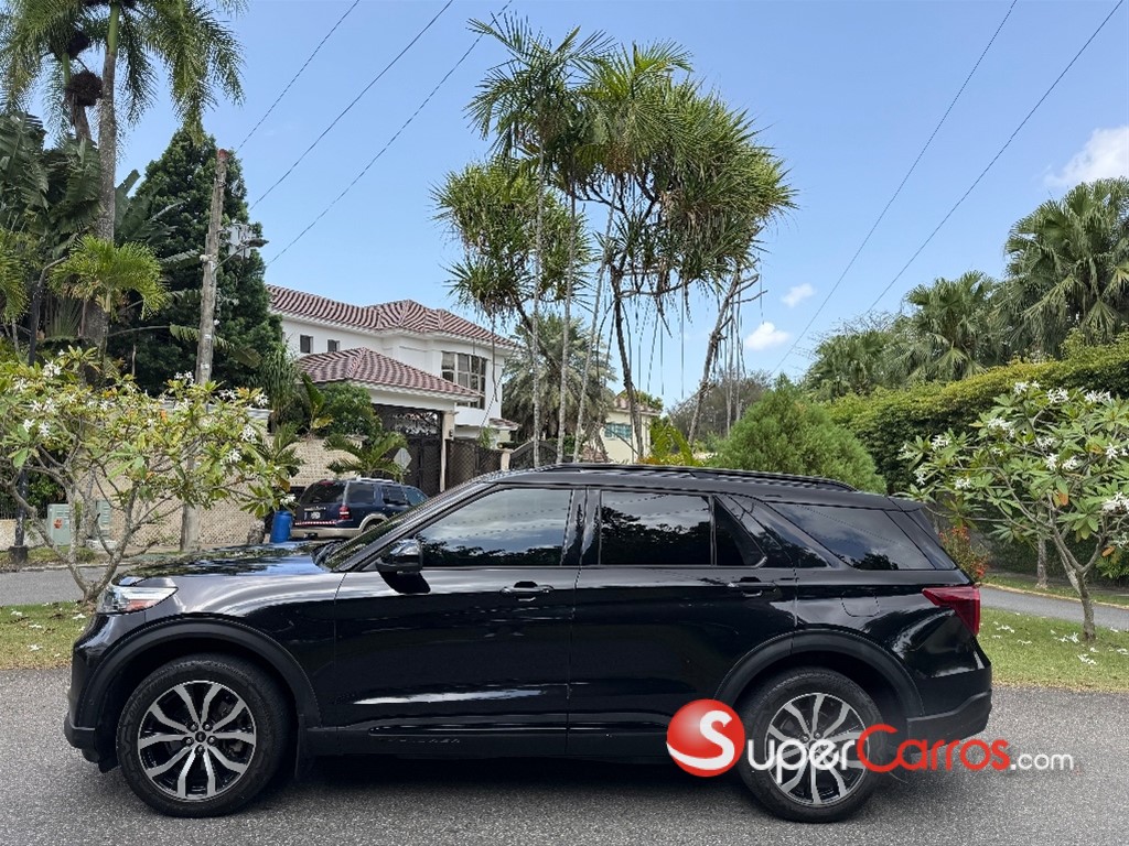 2020 Ford Explorer ST — foto 4 / 11