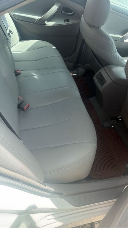2009 Toyota Camry LE — foto 4 / 5