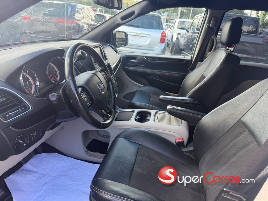 2019 Dodge Caravan SXT — foto 5 / 10