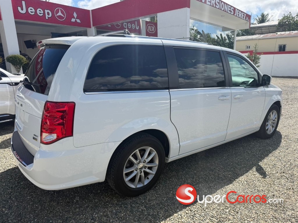 2019 Dodge Caravan SXT — foto 6 / 10