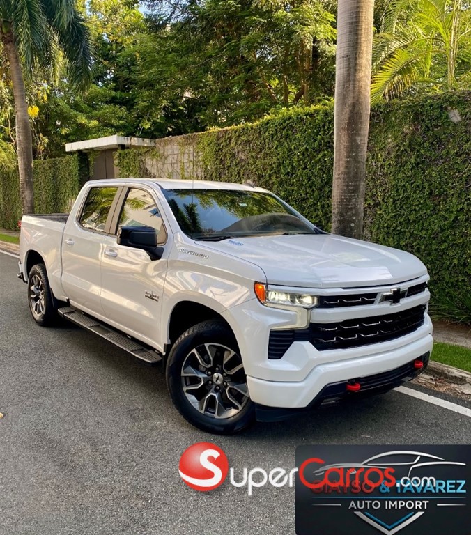 2022 Chevrolet Silverado RST — foto 2 / 12