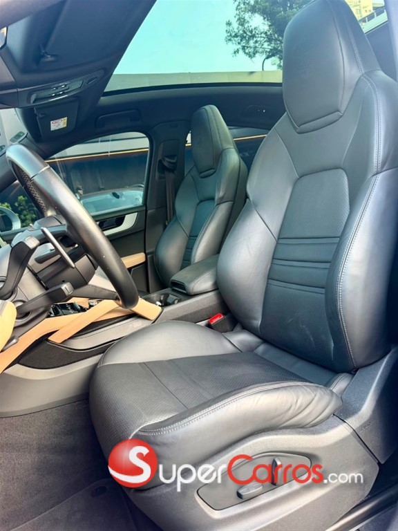 2024 Porsche Cayenne Coupe — foto 6 / 9