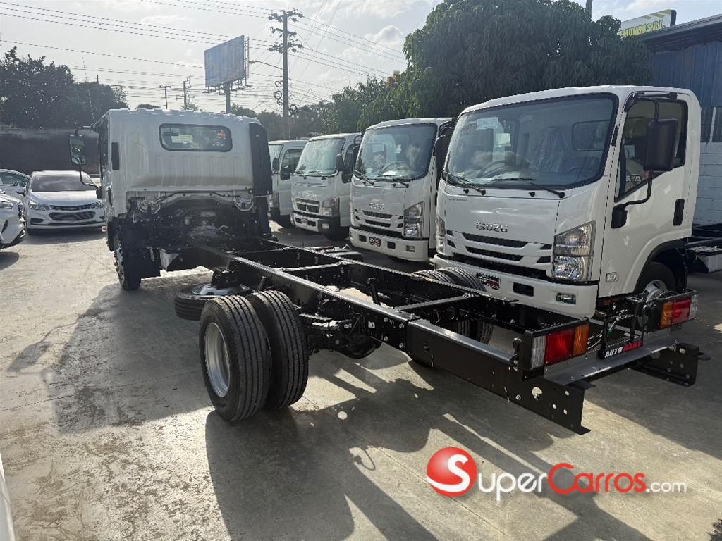 2027 Isuzu NQR 18 Pies — foto 6 / 12