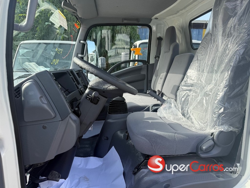 2027 Isuzu NQR 18 Pies — foto 10 / 12