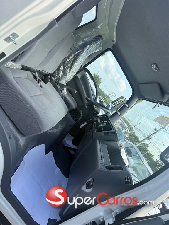2027 Isuzu NQR 18 Pies — foto 12 / 12