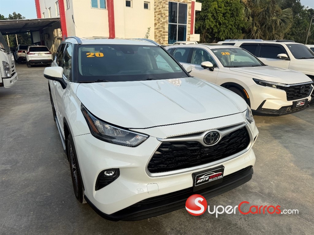 2020 Toyota Highlander XLE — foto 3 / 12