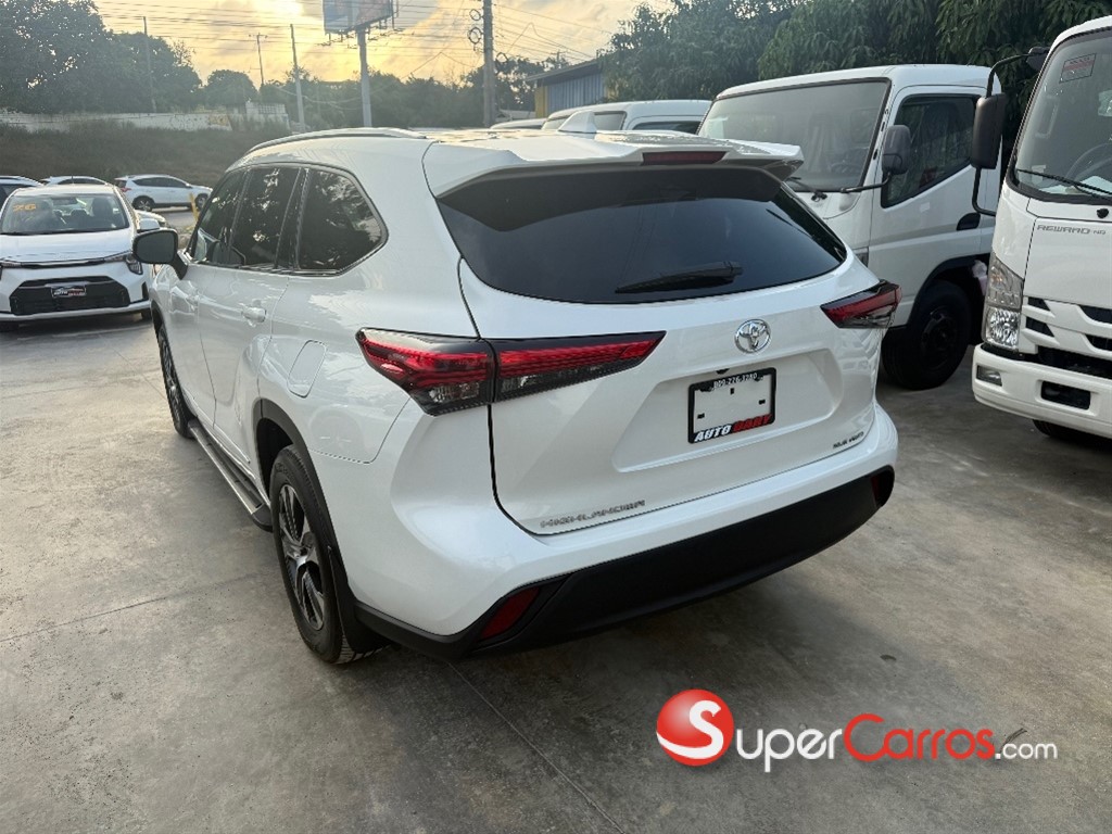 2020 Toyota Highlander XLE — foto 6 / 12