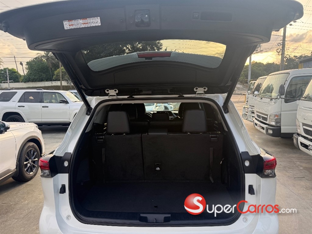 2020 Toyota Highlander XLE — foto 12 / 12