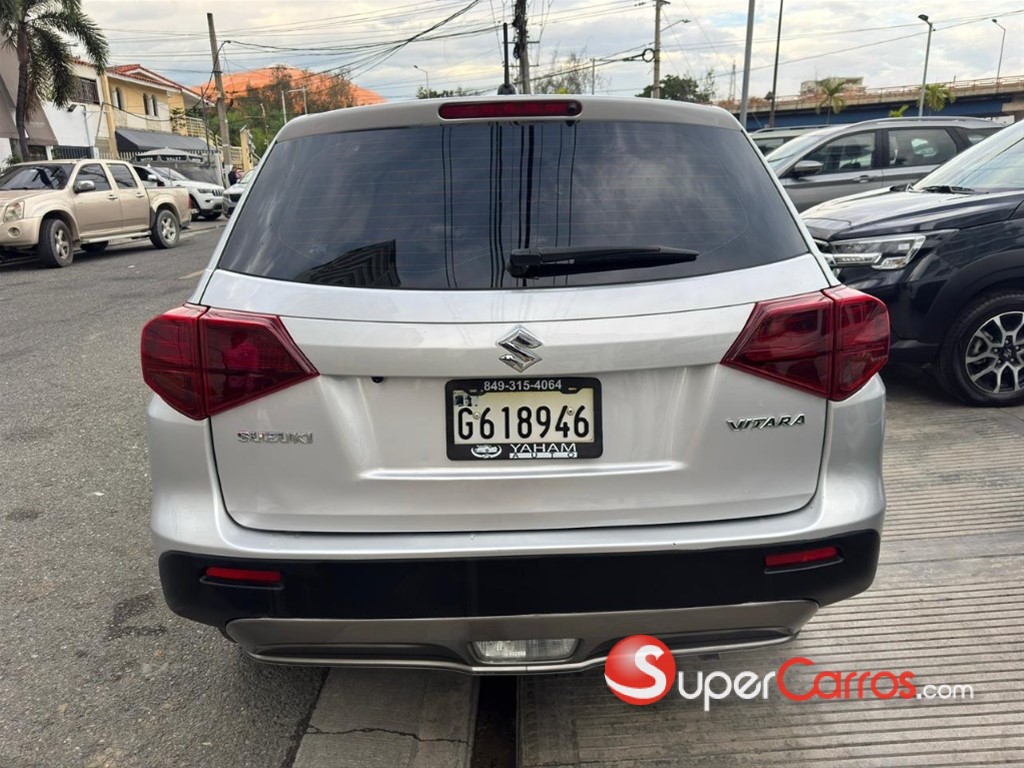 2023 Suzuki Vitara GL — foto 6 / 12