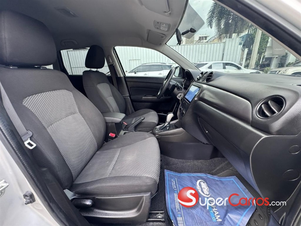 2023 Suzuki Vitara GL — foto 9 / 12