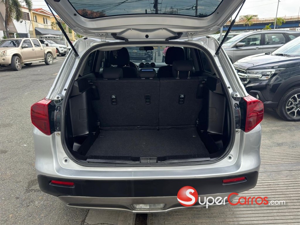 2023 Suzuki Vitara GL — foto 11 / 12