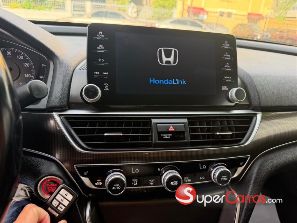 2020 Honda Accord Sport 2.0T — foto 10 / 12