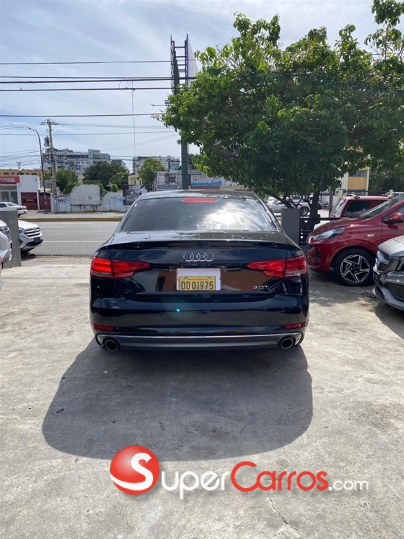 2017 Audi A4 Turbo — foto 7 / 9