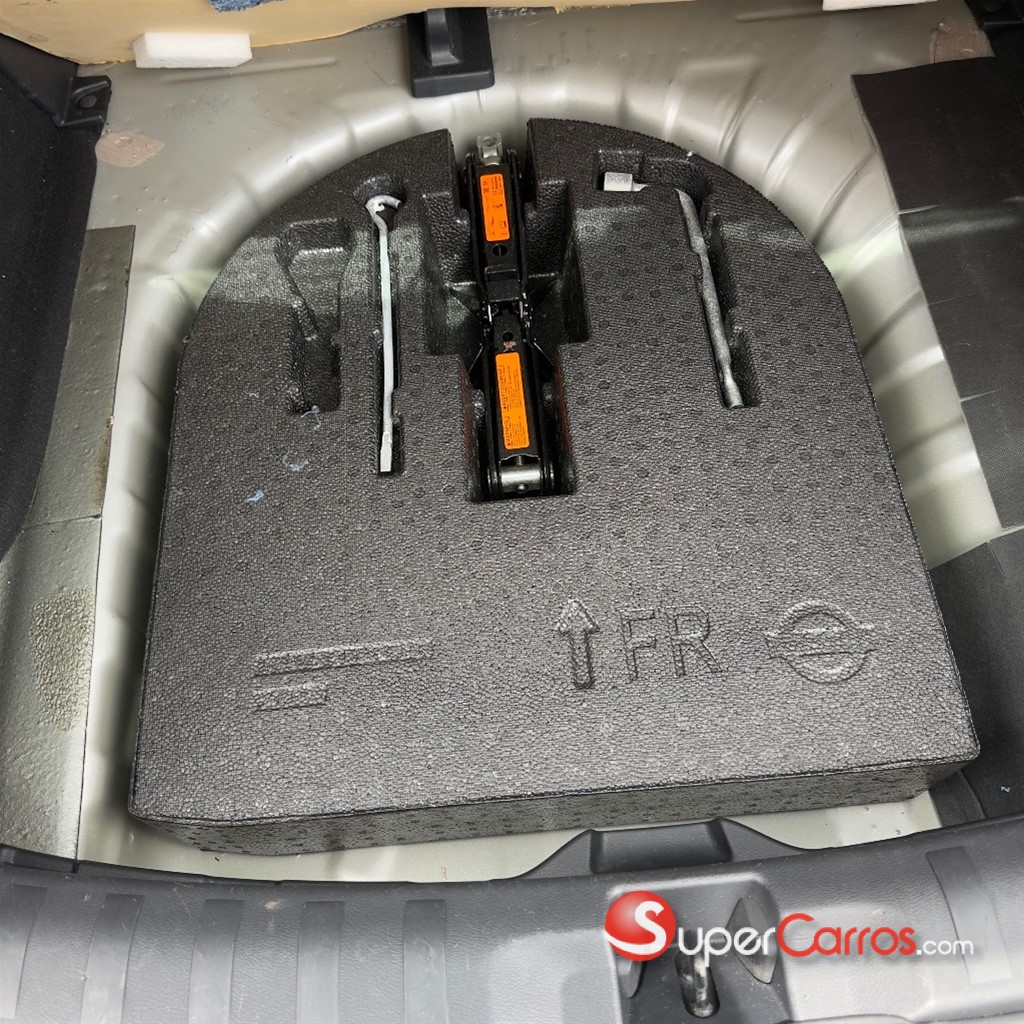 2020 Nissan Kicks — foto 8 / 8