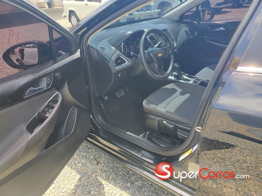 2018 Chevrolet Cruze LT — foto 3 / 12