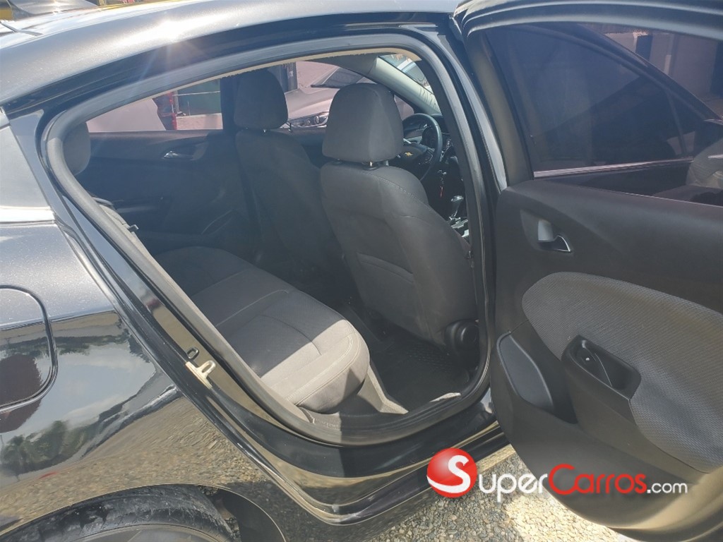 2018 Chevrolet Cruze LT — foto 4 / 12