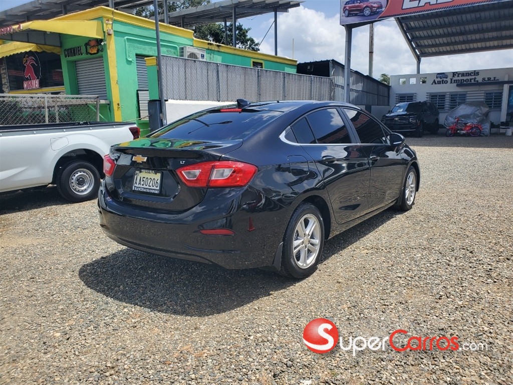 2018 Chevrolet Cruze LT — foto 6 / 12