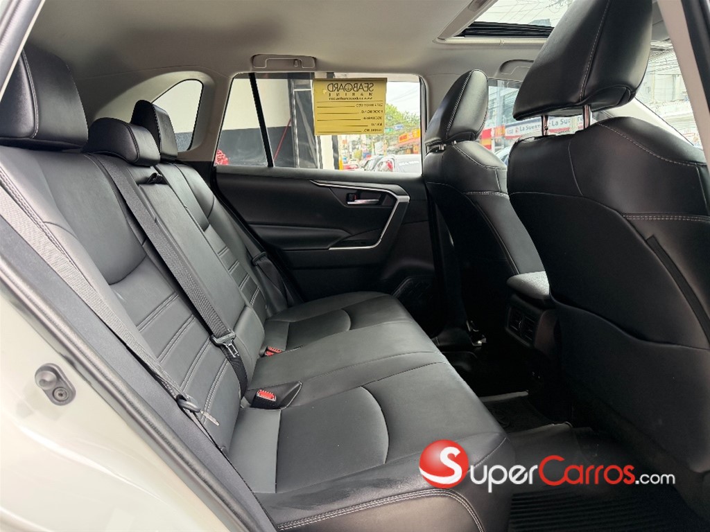 2021 Toyota RAV4 XLE Premium — foto 6 / 10