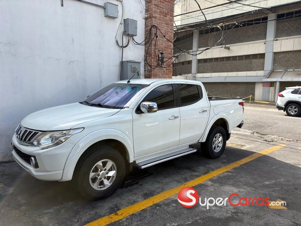 2016 Mitsubishi Motors L 200 — foto 2 / 7