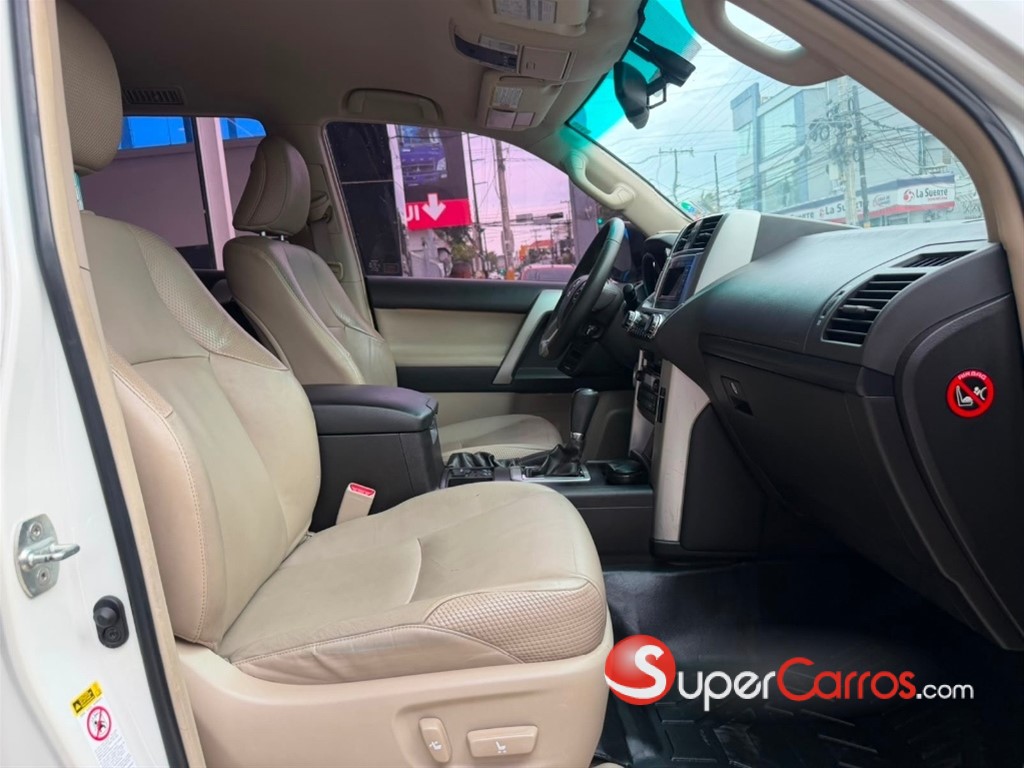 2013 Toyota Land Cruiser Prado VXL — foto 4 / 10
