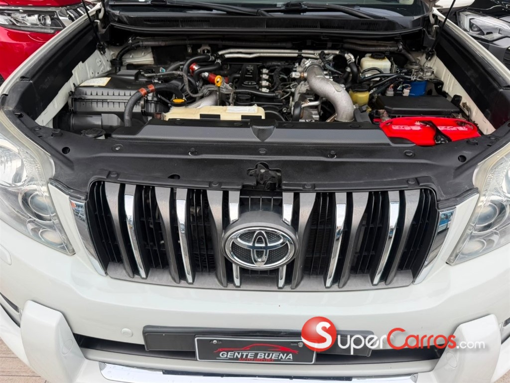 2013 Toyota Land Cruiser Prado VXL — foto 9 / 10