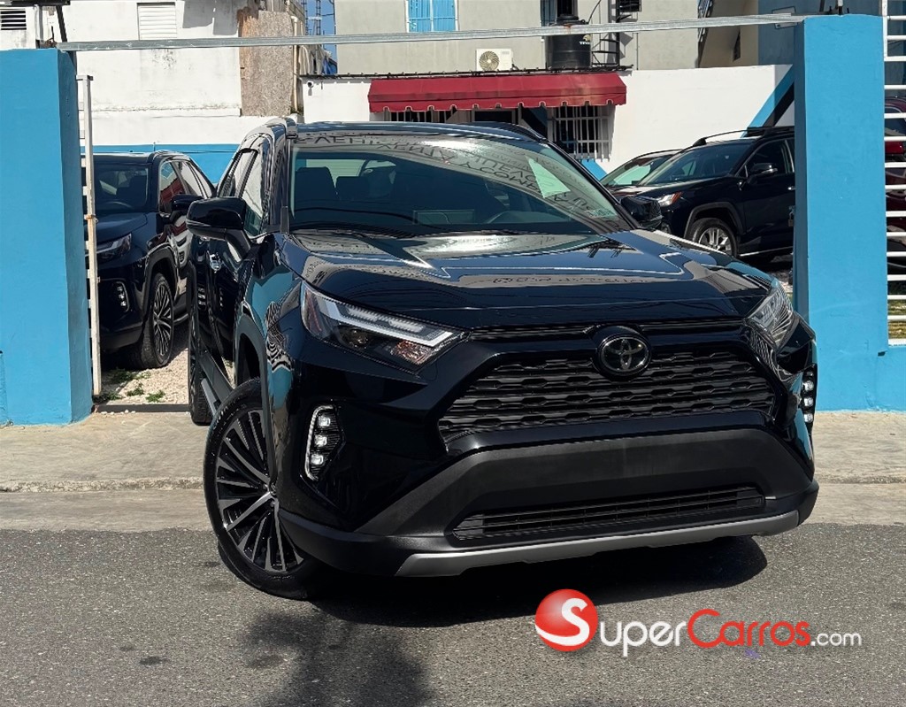2023 Toyota RAV4 XLE Premium — foto 3 / 9