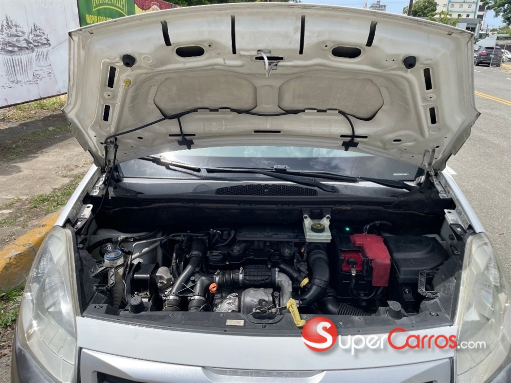 2016 Peugeot Partner — foto 6 / 8