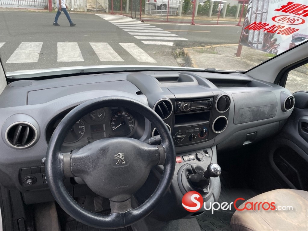 2016 Peugeot Partner — foto 7 / 8