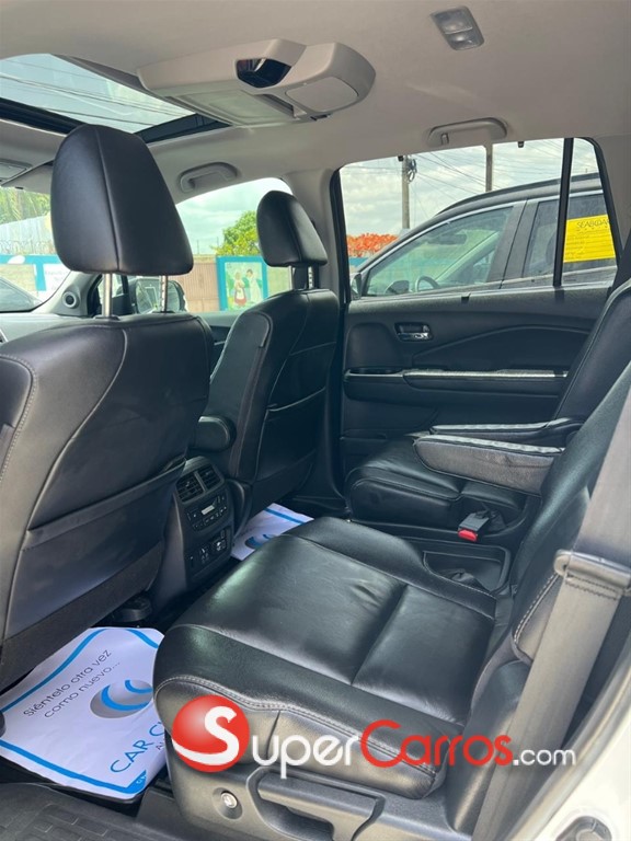 2020 Honda Pilot Touring — foto 6 / 12