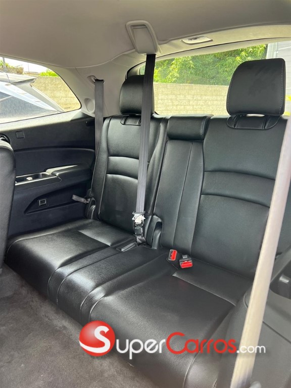 2020 Honda Pilot Touring — foto 7 / 12