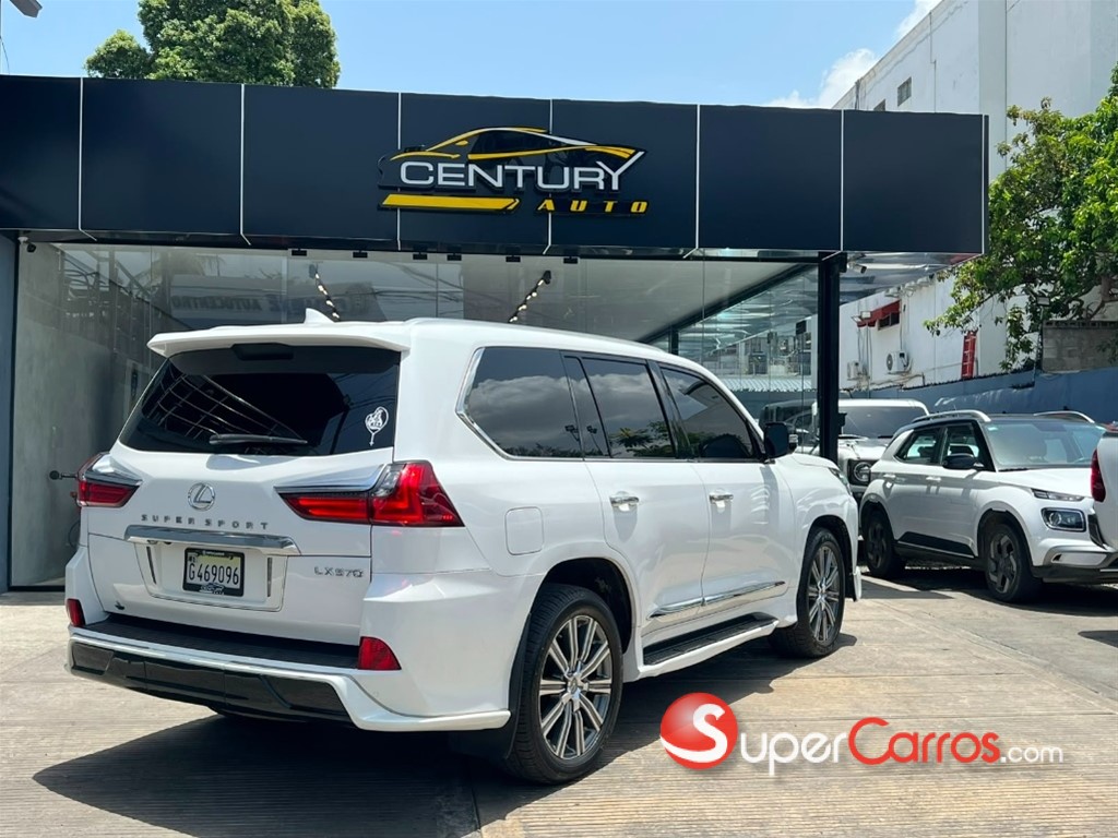 2016 Lexus LX 570 Super Sport — foto 7 / 10