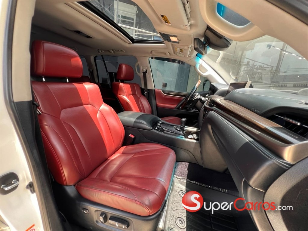 2016 Lexus LX 570 Super Sport — foto 9 / 10