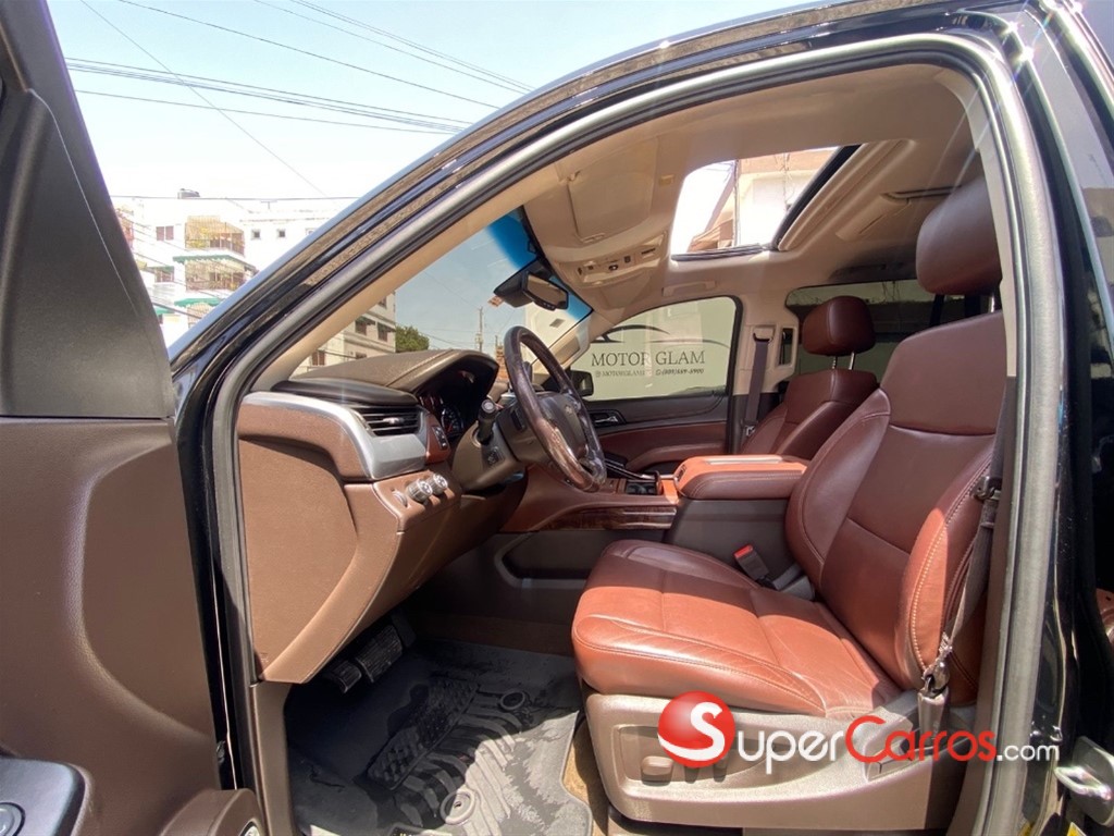 2016 Chevrolet Tahoe LTZ — foto 6 / 10