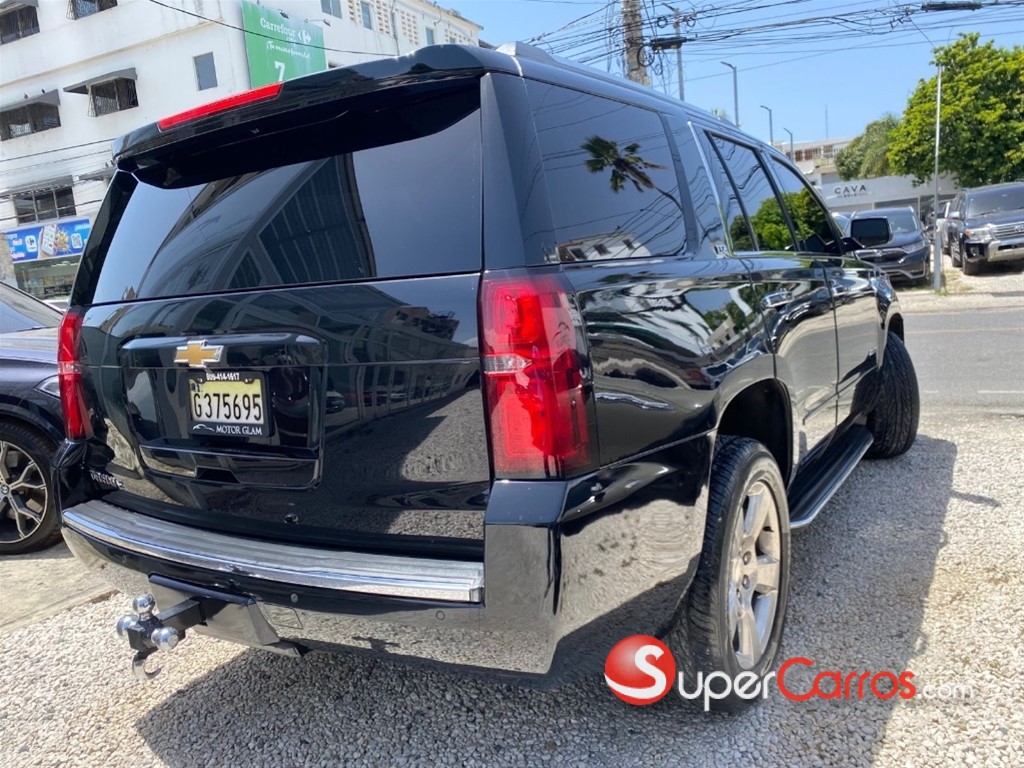 2016 Chevrolet Tahoe LTZ — foto 8 / 10