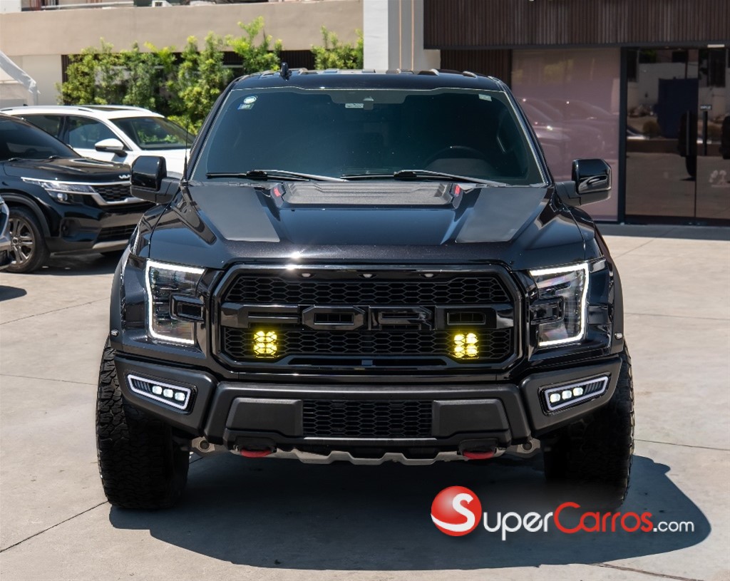 2019 Ford F 150 Raptor — foto 2 / 11