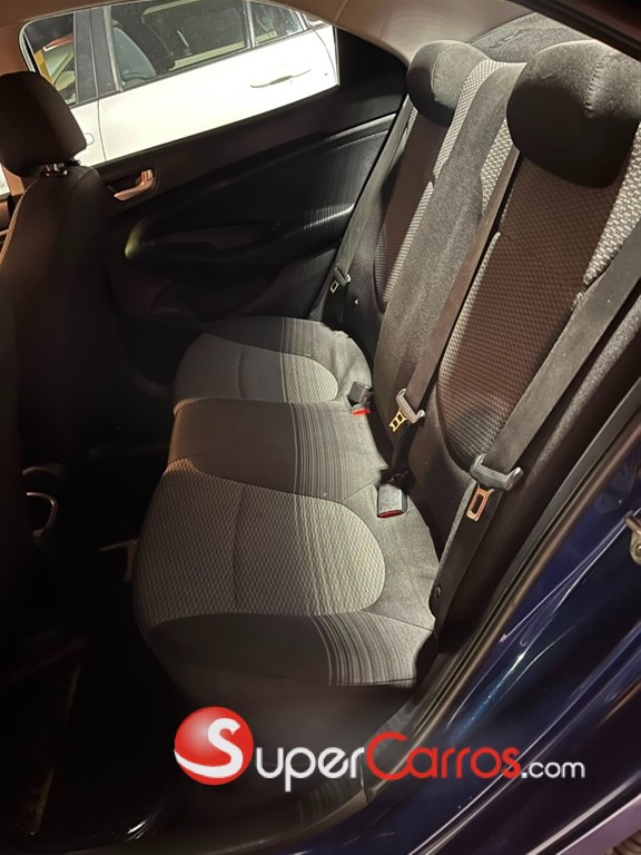 2022 Hyundai Verna — foto 8 / 12