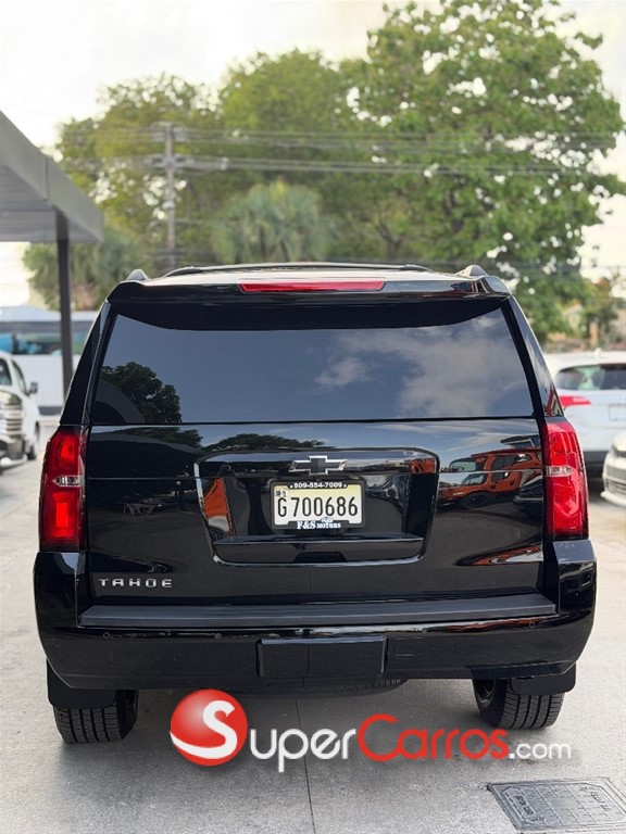 2019 Chevrolet Tahoe LT — foto 6 / 12