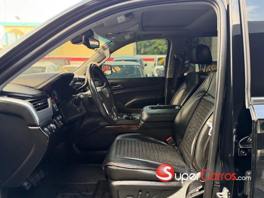 2019 Chevrolet Tahoe LT — foto 8 / 12