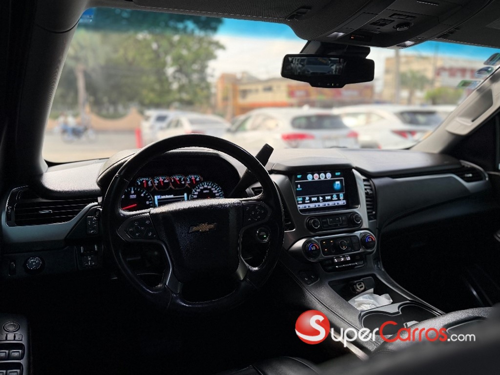 2019 Chevrolet Tahoe LT — foto 10 / 12