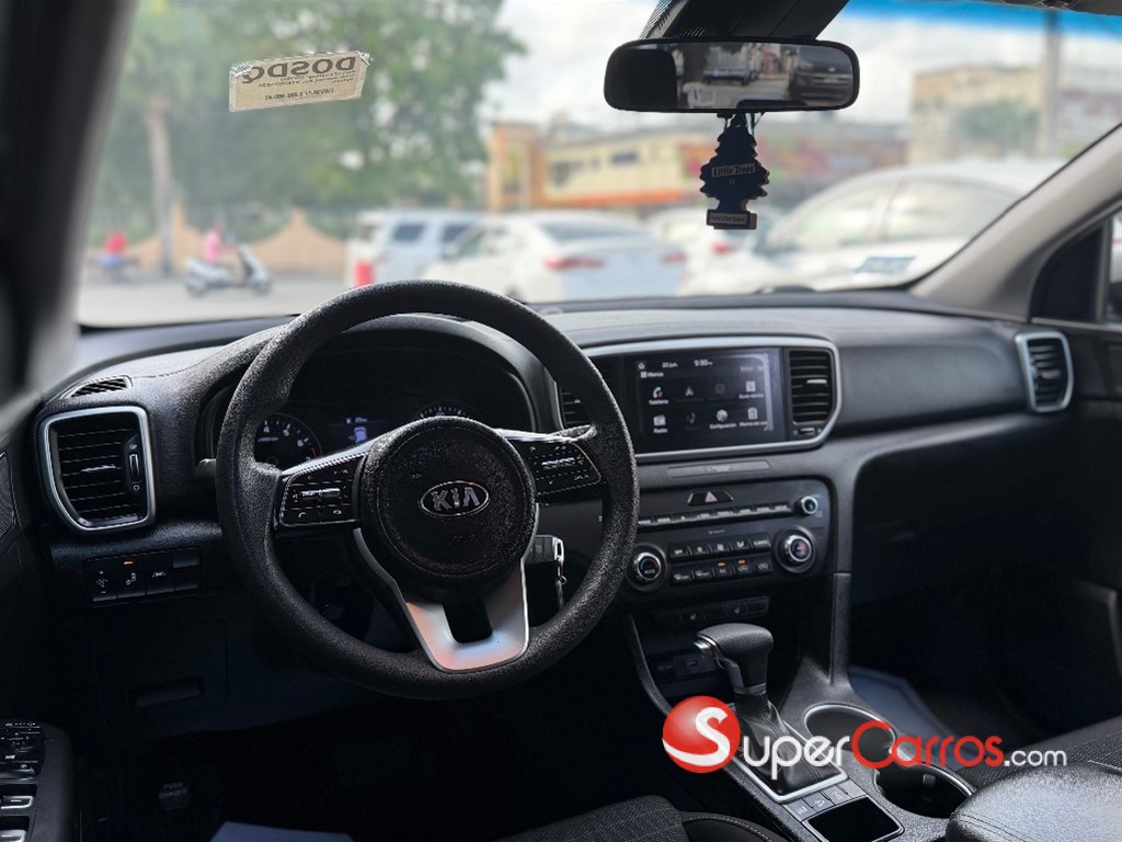 2020 Kia Sportage LX — foto 10 / 12