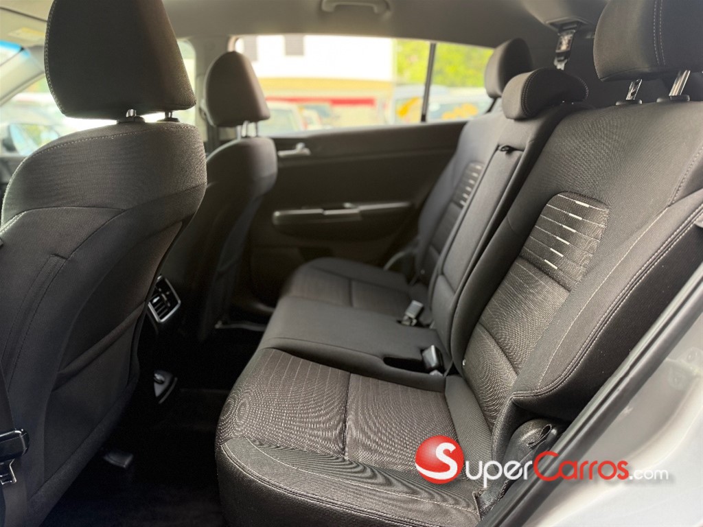 2020 Kia Sportage LX — foto 11 / 12