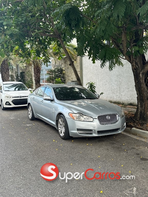 2011 Jaguar XF — foto 2 / 9