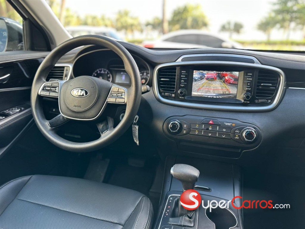 2020 Kia Sorento — foto 7 / 12