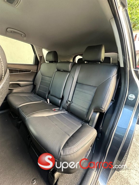 2020 Kia Sorento — foto 9 / 12