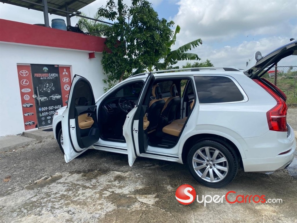 2018 Volvo XC90 T6 — foto 10 / 12