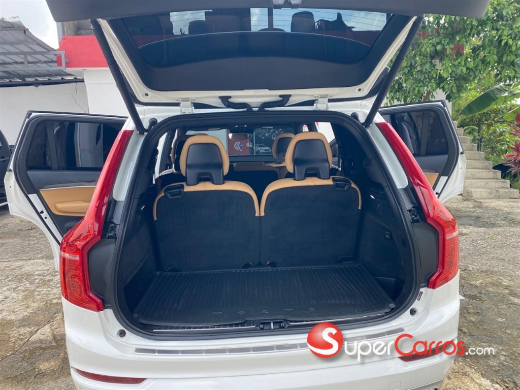 2018 Volvo XC90 T6 — foto 11 / 12