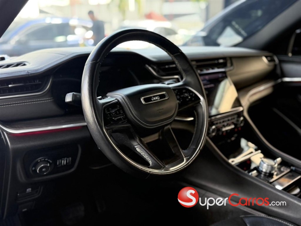 2021 Jeep Grand Cherokee L Overland — foto 3 / 9