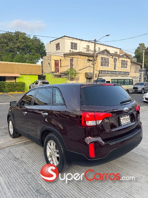2014 Kia Sorento LX — foto 7 / 12