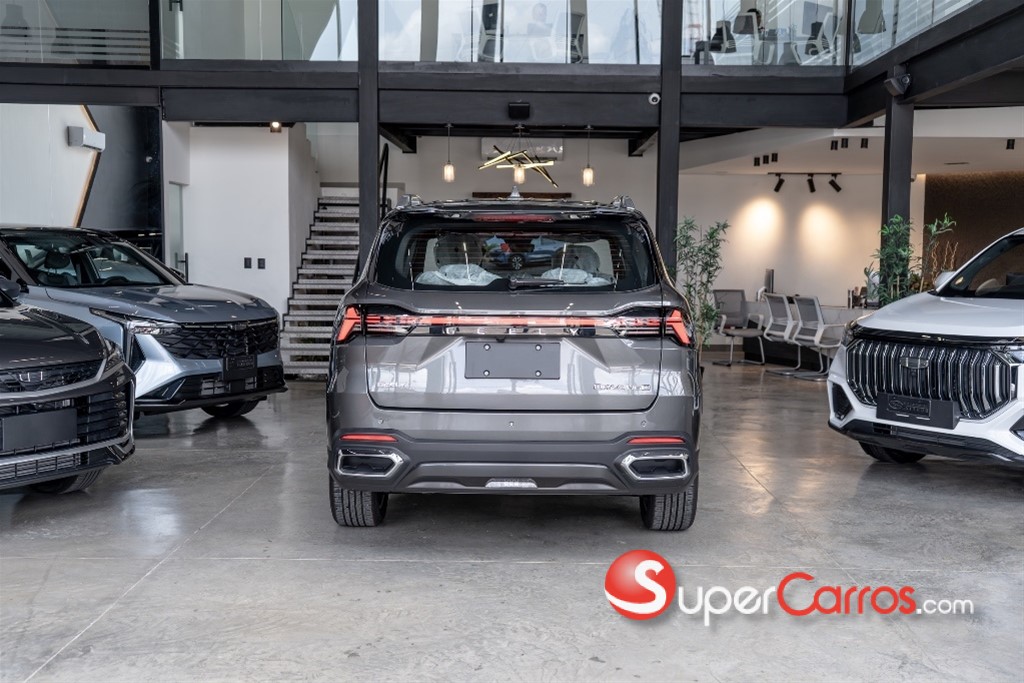2027 Geely Okavango GF — foto 5 / 12
